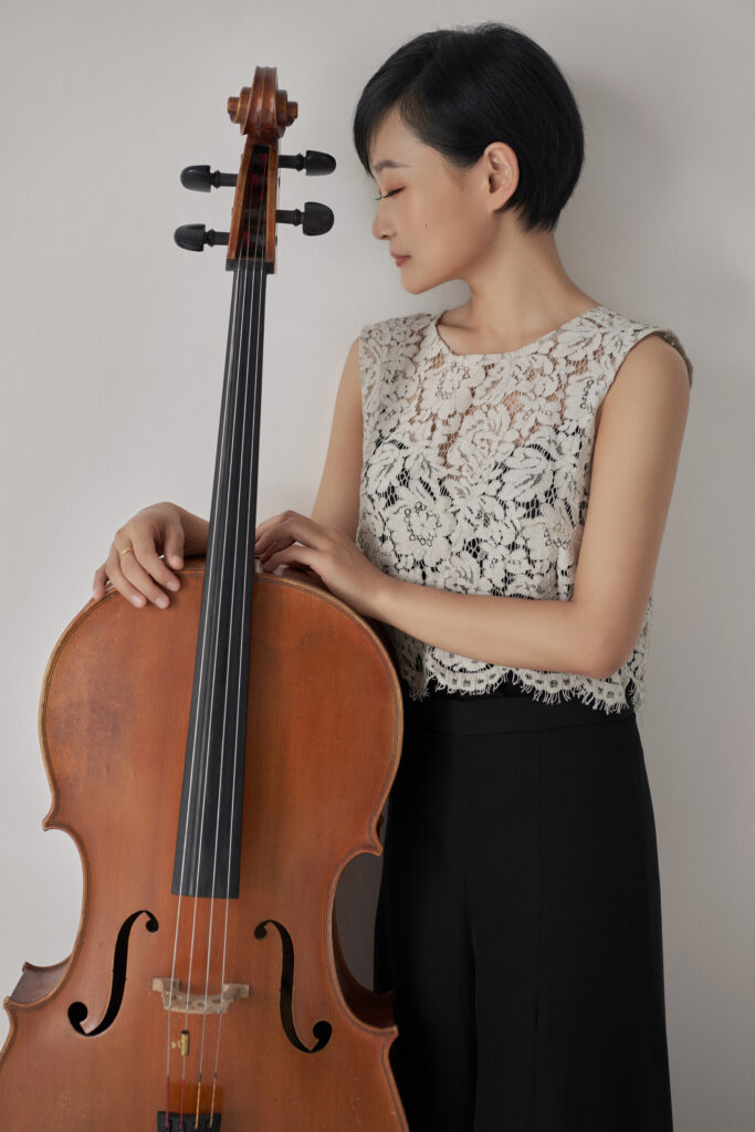 Yin Xiong, cellist